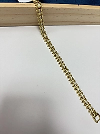 XUPB73 MODEL BİLEKLİK