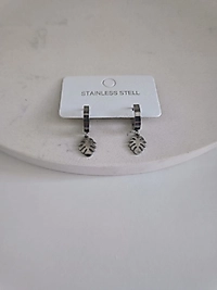 YAPRAK MODEL SİLVER KÜPE