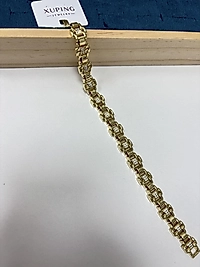 XUPB72 MODEL BİLEKLİK